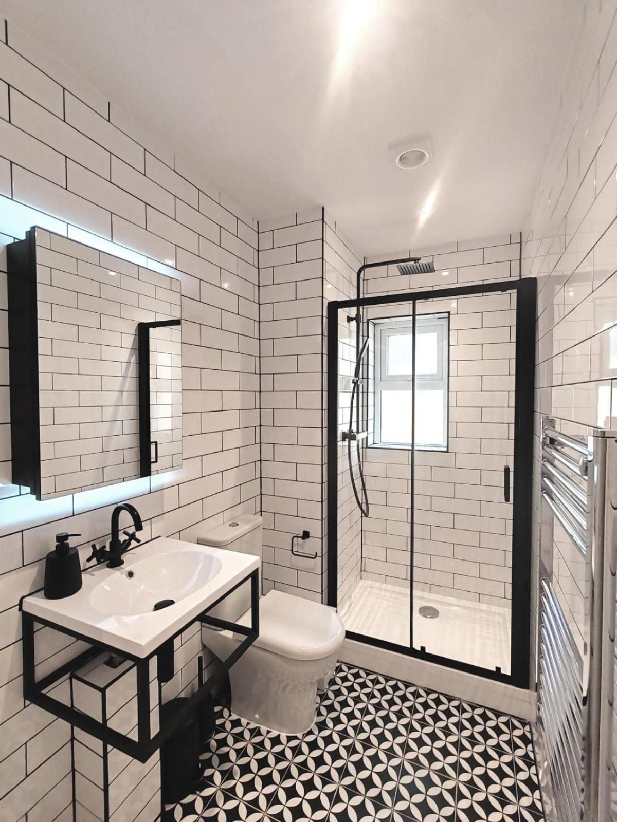 Stunning Modern Apartment Sleeps 4 - 6 Min Walk From Golden Beaches-Free Parking Μπόρνμουθ Εξωτερικό φωτογραφία